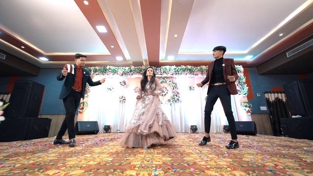 Wedding Dance Performance | Tune Mari Entry | Rafta Rafta / Sona Sona | Disco Deewane | Gujarat