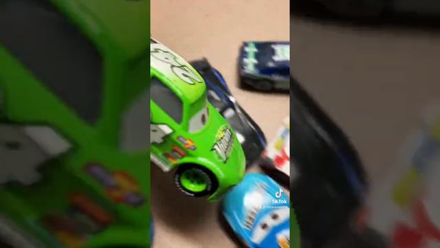 Cars 4 trailer смотреть онлайн