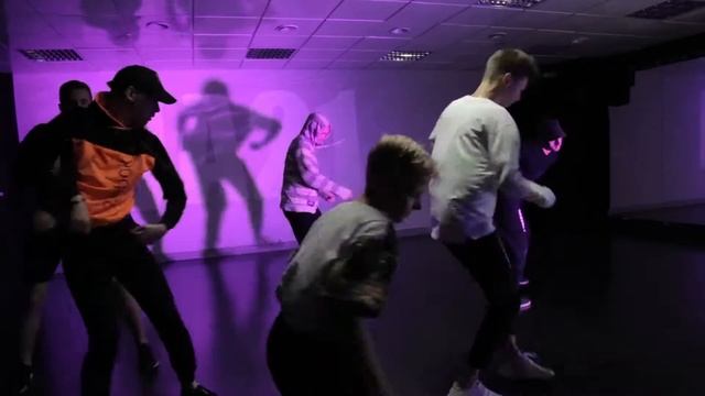 Студия танца Dance town UA21)dancer Влад Баркалов)) смотреть онлайн