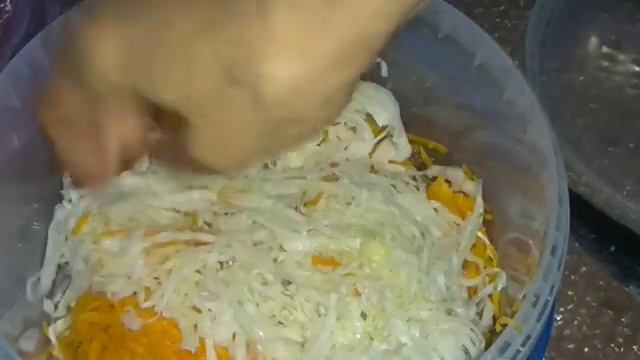 Домашний салат с овощами