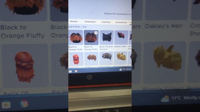 Как одеть 2 пары волос ?