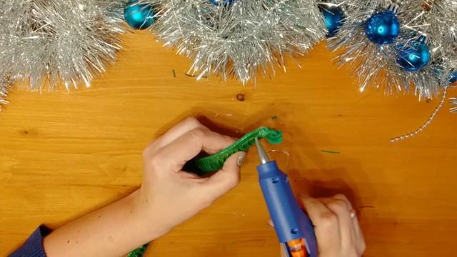 МК Мини ёлочка из фоамирана смотреть онлайн