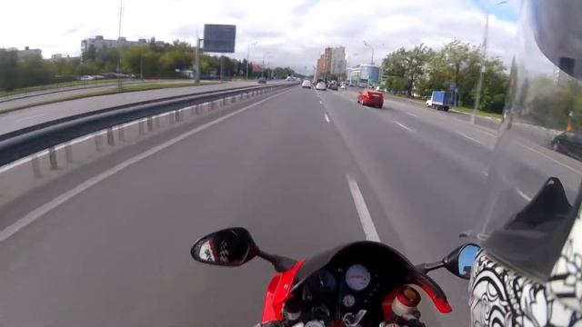 Riding in the Moscow |Honda VTR1000F| смотреть онлайн