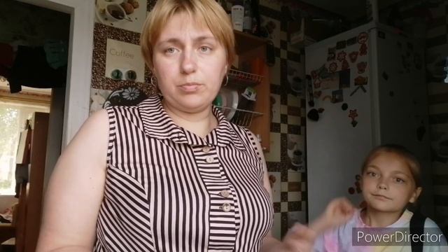 Девочки ходят на площадку, покупки и сборы в дорогу. смотреть онлайн