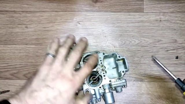 ВАЗ 2101-2107 КАРБЮРАТОР ДААЗ 2107 ПРОВАЛЫ ПРИ НАЖАТИИ НА  ГАЗ LADA CARBURETTER PUMP ACCELERATOR
