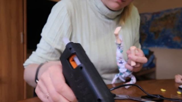 Подвижная кукла из полимерной глины смотреть онлайн