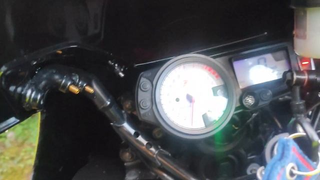 Suzuki GSXR 1000 K3 K4 Walk Around & Cold Start смотреть онлайн