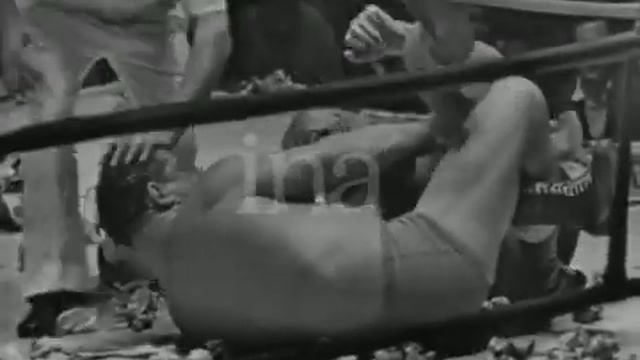 Roger Guettier vs Cowboy Jack Bence смотреть онлайн