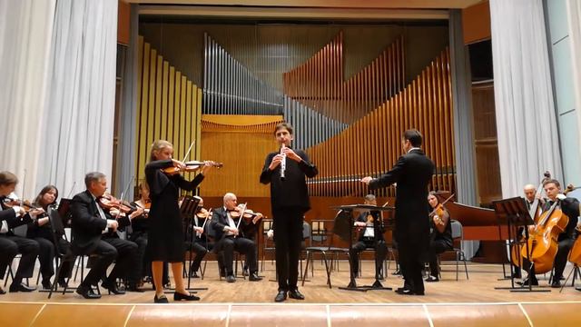 Концерт До минор для скрипки, гобоя, струнных и баса кантинуа, Иоган Себастьян Бах