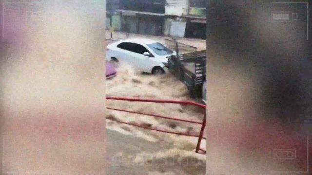 Noah's flood destroys Brazil! Minas Gerais underwater! смотреть онлайн