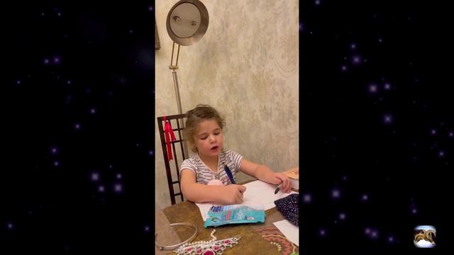 82 летний Эммануил Виторган умилил поклонников кадрами с подросшими дочками Этель и Кларой смотреть онлайн