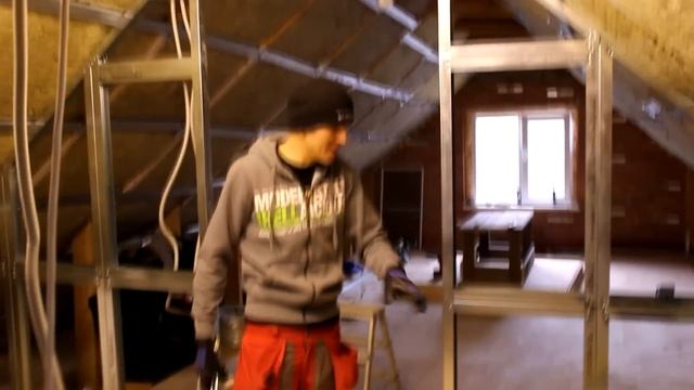 Мансарда/Перегородки из гипсокартона/сдвоенная направляющая смотреть онлайн