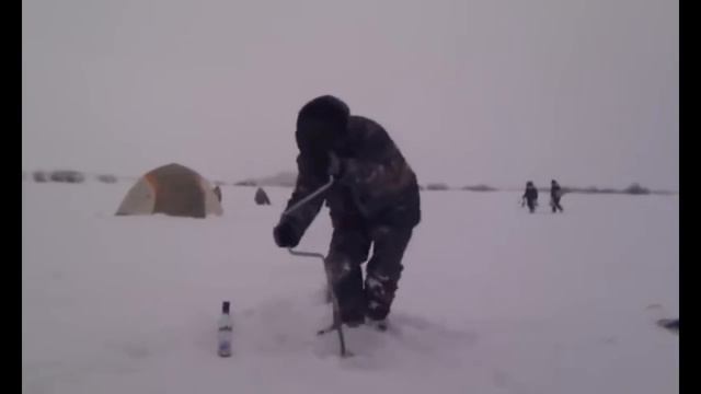 приколы про рыбалку.2 обо всем понемногу смотреть онлайн