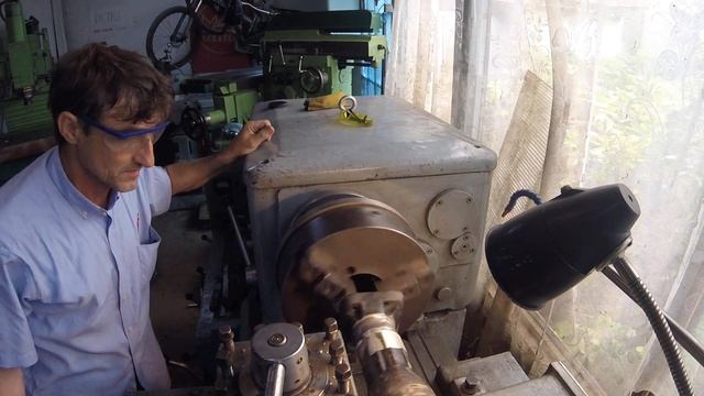 Отбойный  молоток