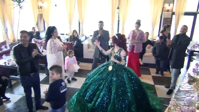 Поточно предаване на живо от foto video erhi смотреть онлайн