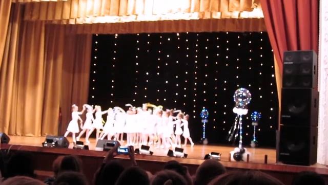 Танец с лентами Танцевальный клуб Мириданс / Dance with ribbons Dance Club Miridance смотреть онлайн