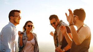 Поздравление с Днём рождения! От ДУШИ! (Рюмка водки на столе)