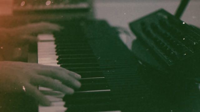 Messing with the Behringer Pro 800 смотреть онлайн