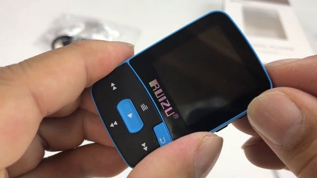 Tiny Clip-On X50 Bluetooth MP3 Music Player Review смотреть онлайн
