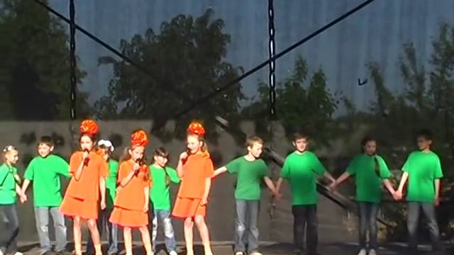 Муз. театр - Песня мамонтёнка (25-летие школы) смотреть онлайн