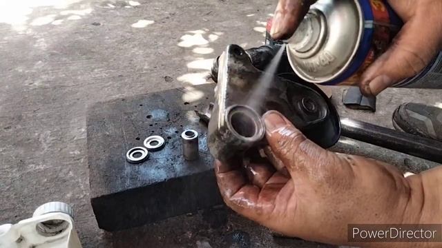 Nissan Urvan Estate ZD30 E25 drive belt tensioner pulley rebuild смотреть онлайн