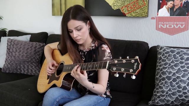 Deepfake  MonicaBellucci Play Guitar Queen Song...