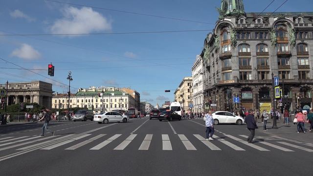 Driving in St Petersburg 4K - Nevsky Prospekt смотреть онлайн