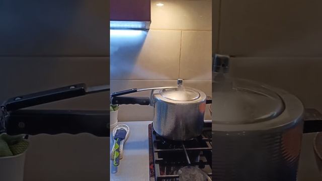 ретро скороварка 1987года. готовлю.