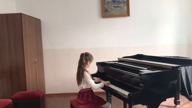 И.С.Бах. Менуэт ре минор. Гапчук Арина, 7 лет. смотреть онлайн