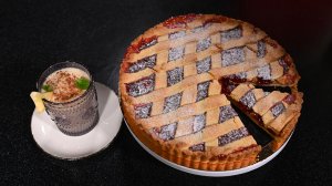 Пирог с джемом. Миндальное молоко с грушей