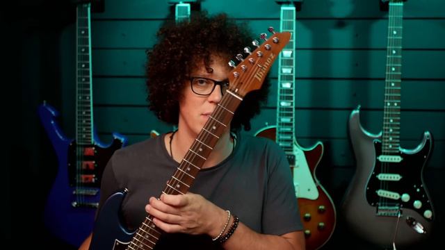 Watch out Fender, The Ibanez Strat is here! AZ2204N-PBM Review смотреть онлайн