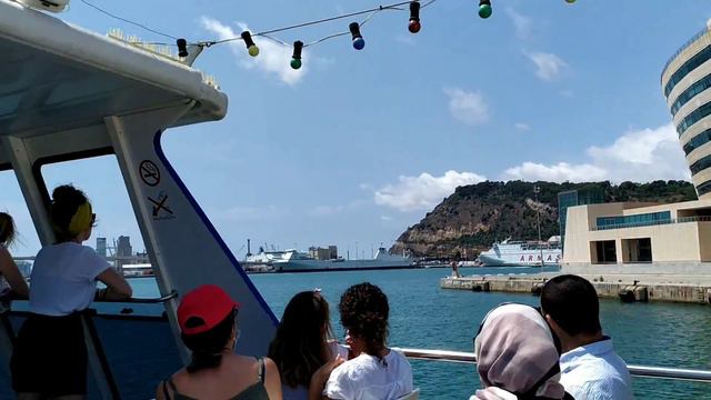 Морская прогулка. Барселона. Акватория порта. смотреть онлайн