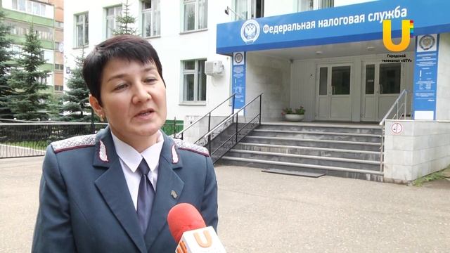 Сотрудники налоговой службы, полиции и администрации выявляют незаконные точки торговли смотреть онлайн