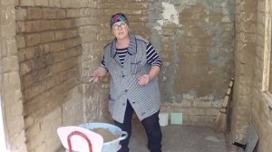 Набрасывание раствора ковшом