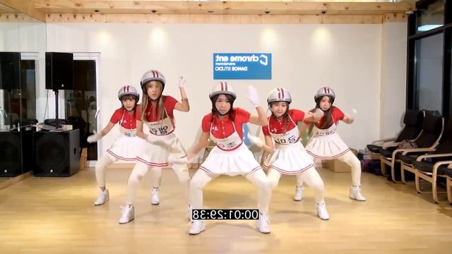 Crayon Pop 'Bar Bar Bar' Mirrored Dance Practice