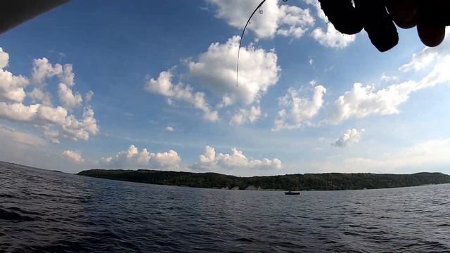 Ловим летом судака в пе ремешку с окунем смотреть онлайн