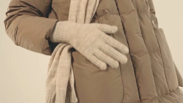 Шапка и шарф ELIS из премиум трикотажа в базовом цвете | Тренды аксессуаров осень-зима 2021 смотреть онлайн