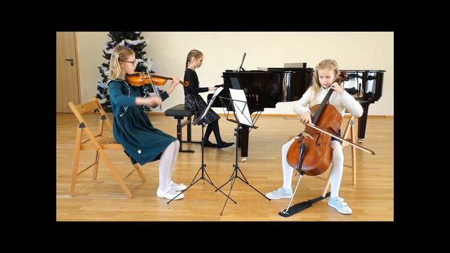 Iga Żuchlińska, Zofia Nastały, Rozalia Trusewicz: Kolęda 