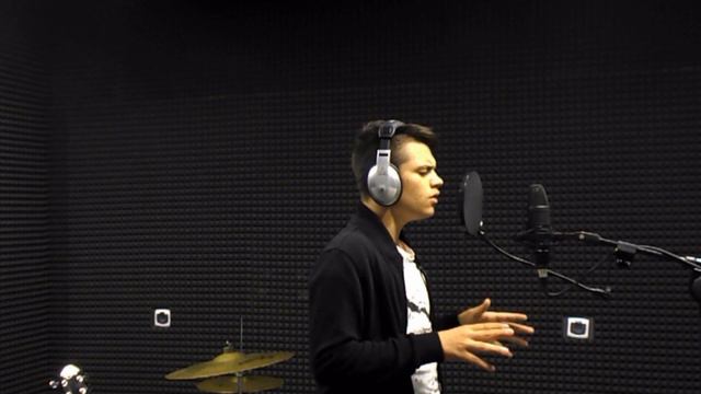 ADRIAN MAKAR "Mamo - Violetta Villas" смотреть онлайн