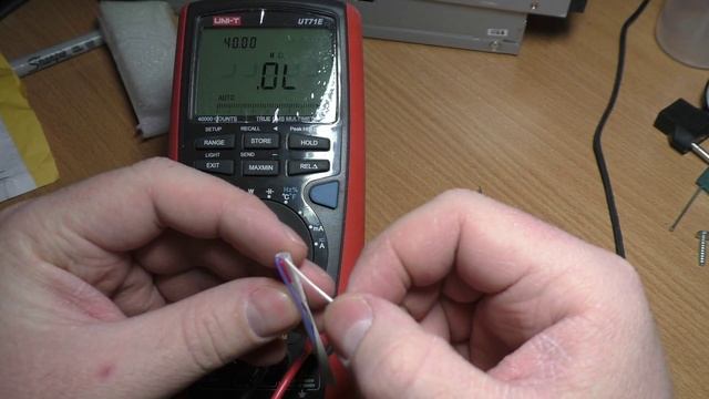 Распаковка и проверка керамического нагревателя для паяльника паяльной станции Lukey 702 смотреть онлайн