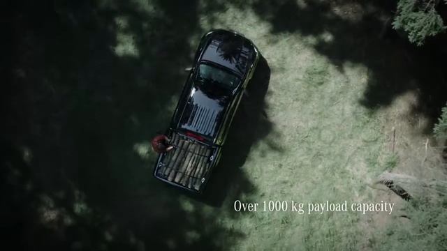 MERCEDES представляет X CLASS универсальный автомобиль в новой рекламной компании Мерседес Пикап Х смотреть онлайн