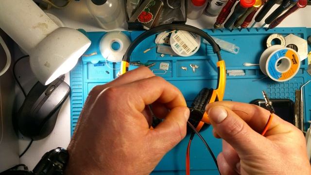 Ремонт Наушников Defender Warhead G-120 смотреть онлайн