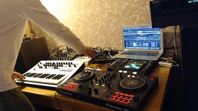 Music theme смотреть онлайн