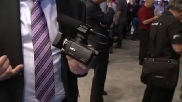 Sony Professional - HXR-MC50E camcorder смотреть онлайн