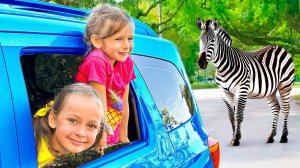 Майя и Маша в веселой игре "Поймай крота"!