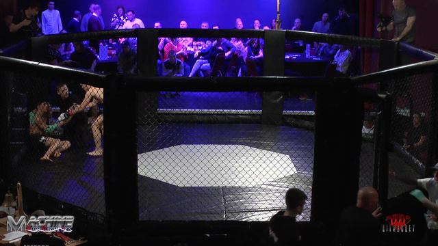 Kyle Chester v Cam Harrop смотреть онлайн