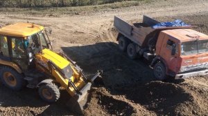 Трактор JCB с Ковшом в Роботе Tractor JCB
