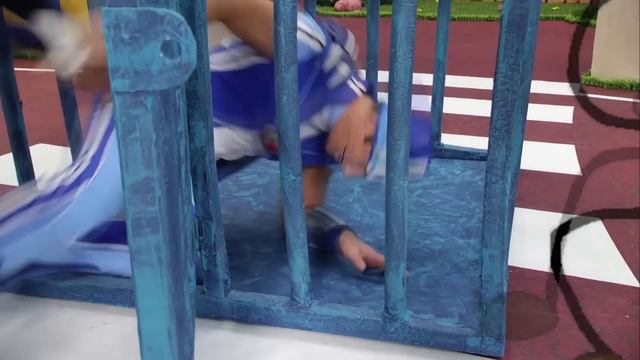 We are Number One but it's only distractions смотреть онлайн