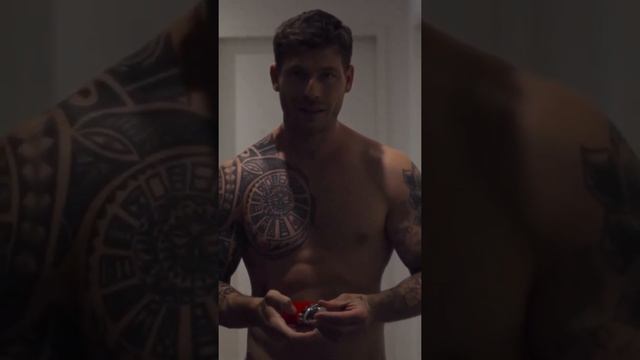 ?Who likes tattooed men?? Angelo Carlucci смотреть онлайн