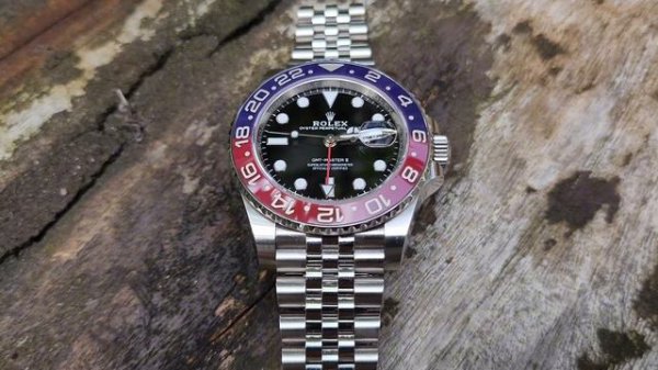 Rolex Pepsi GMT Master II 126710BLRO - Review